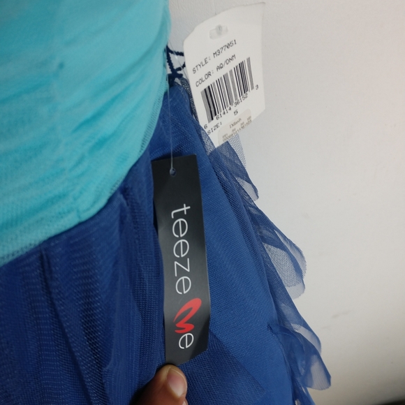 Teeze Me Bicolor Sleeveless Tulle Dreas - Picture 7 of 9